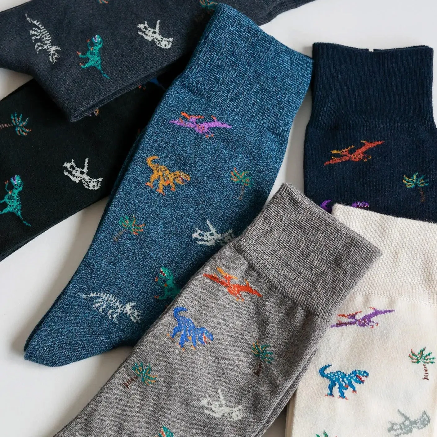 062142085 Dinosaur Pattern Crew Socks L
