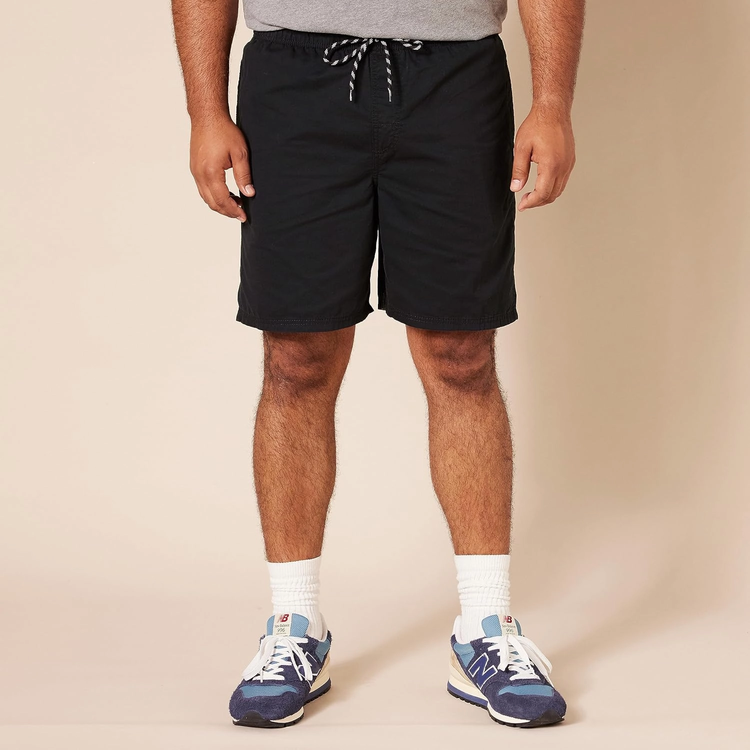 Amazon Essentials Men's 8" Inseam Relaxed-Fit Drawstring Walk Short (Available in Plus Size)