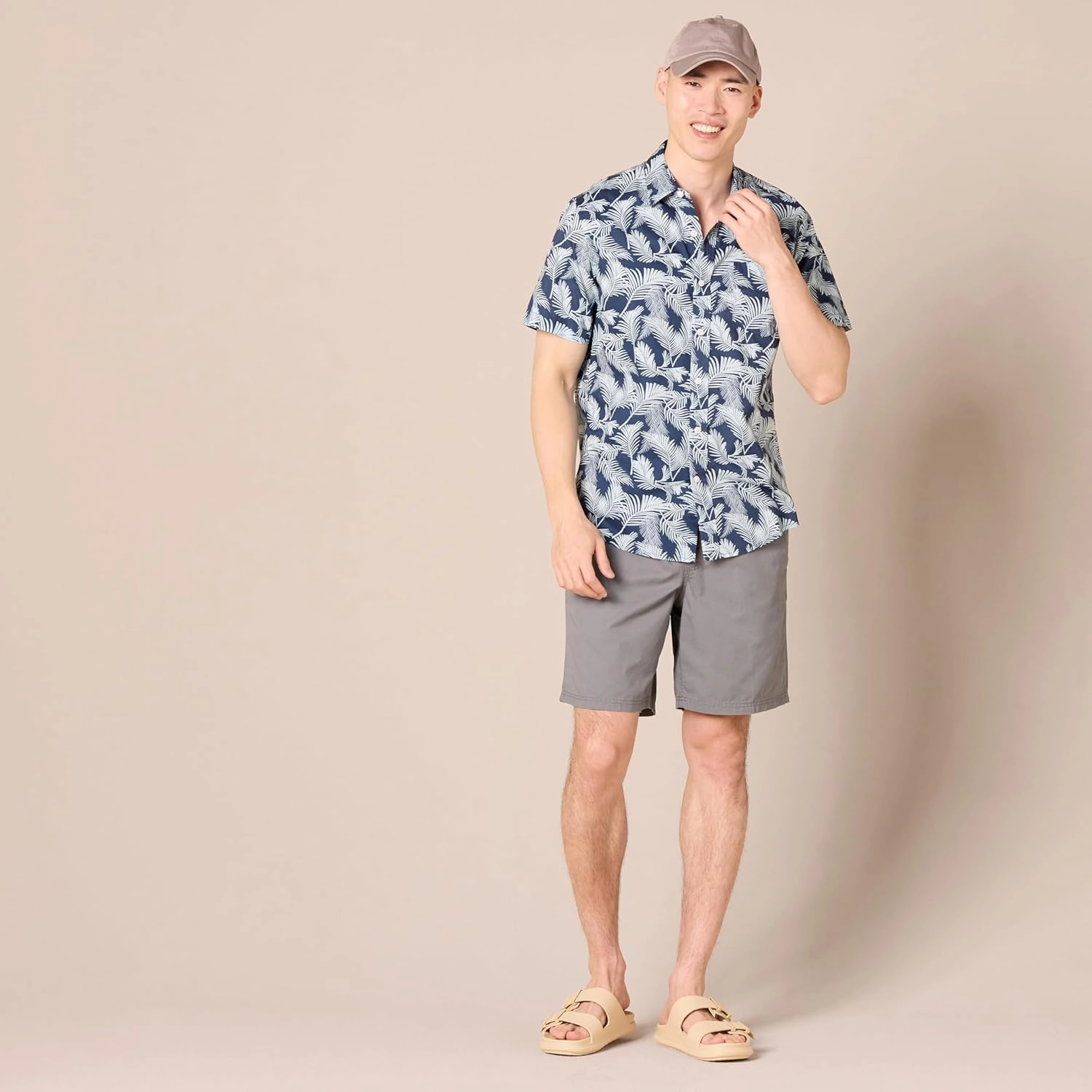 Amazon Essentials Men's 8" Inseam Relaxed-Fit Drawstring Walk Short (Available in Plus Size)