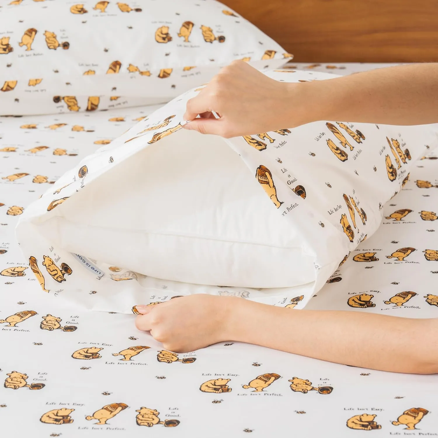 Berkshire Blanket Life is Good® Microfiber Sheets, Full Size - 4 Pieces, Life is Good® Mini Winnie and Hunny Toss White, Cute Character Snoopy Printed Soft Microfiber Bed Sheets