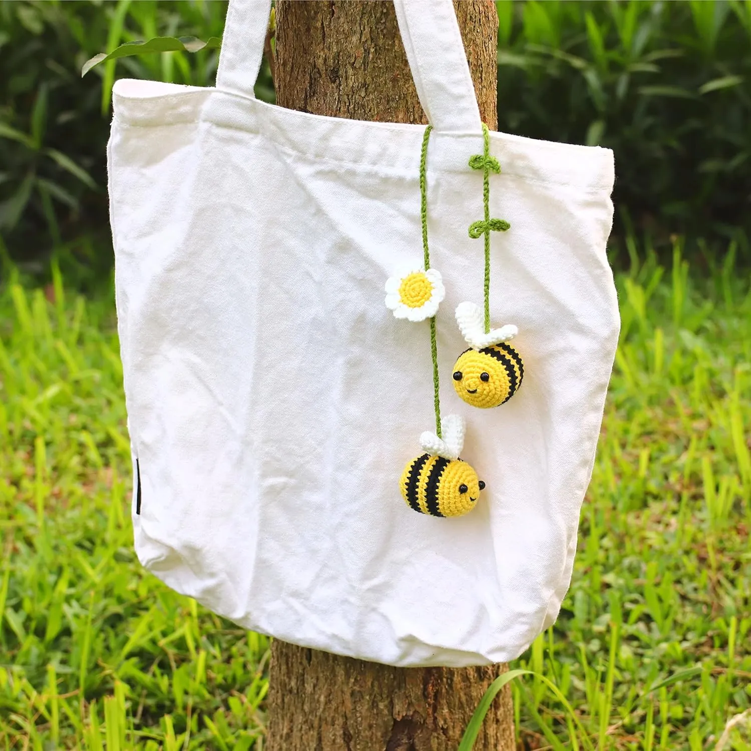 Bunny Crochet Bee Car Rear View Mirror Holder, Cute Bumblebee Hanging Ornament, Gift for Bee Lovers, Crochet Lovely Bag Ornament, Automotive Interior Decorations