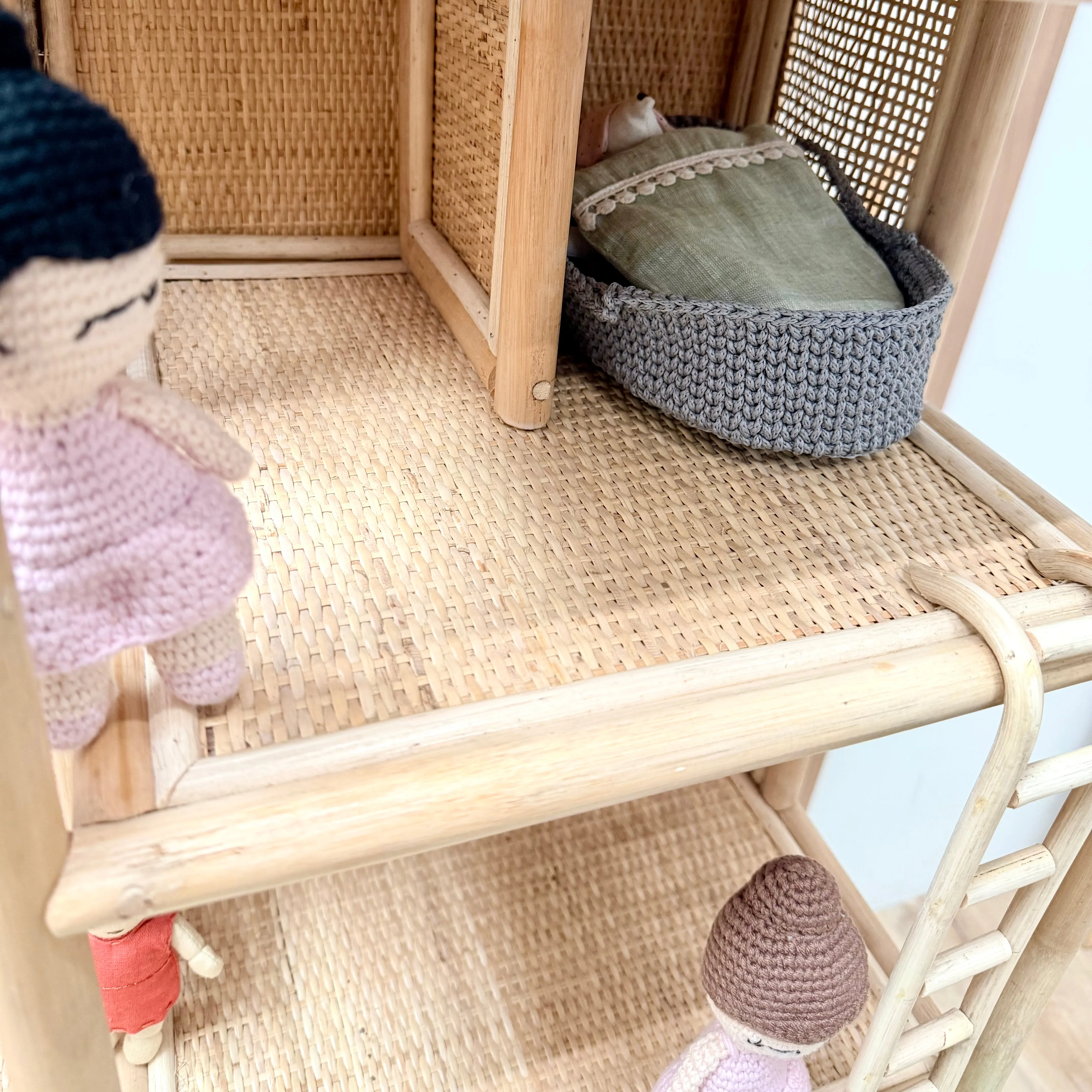 Countryside Dollhouse