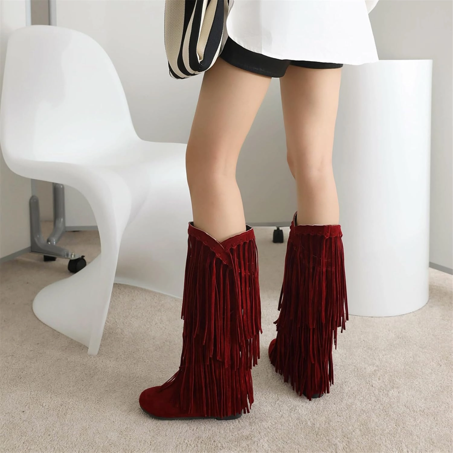 Elbslutt Faux Suede Fringe Knee High Boots for Women Flat Round Toe Boots Pull On Tassel Boots