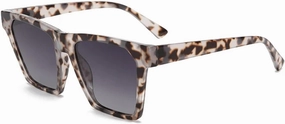 Fashion Sunglasses with Simple Unisex Style. Suitable for Travel and Extremely Versatile.