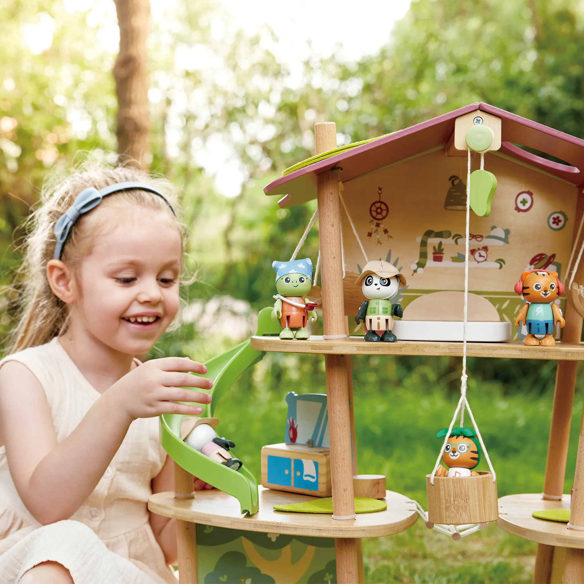 Hape Green Planet Pandasâ„¢ Bamboo House
