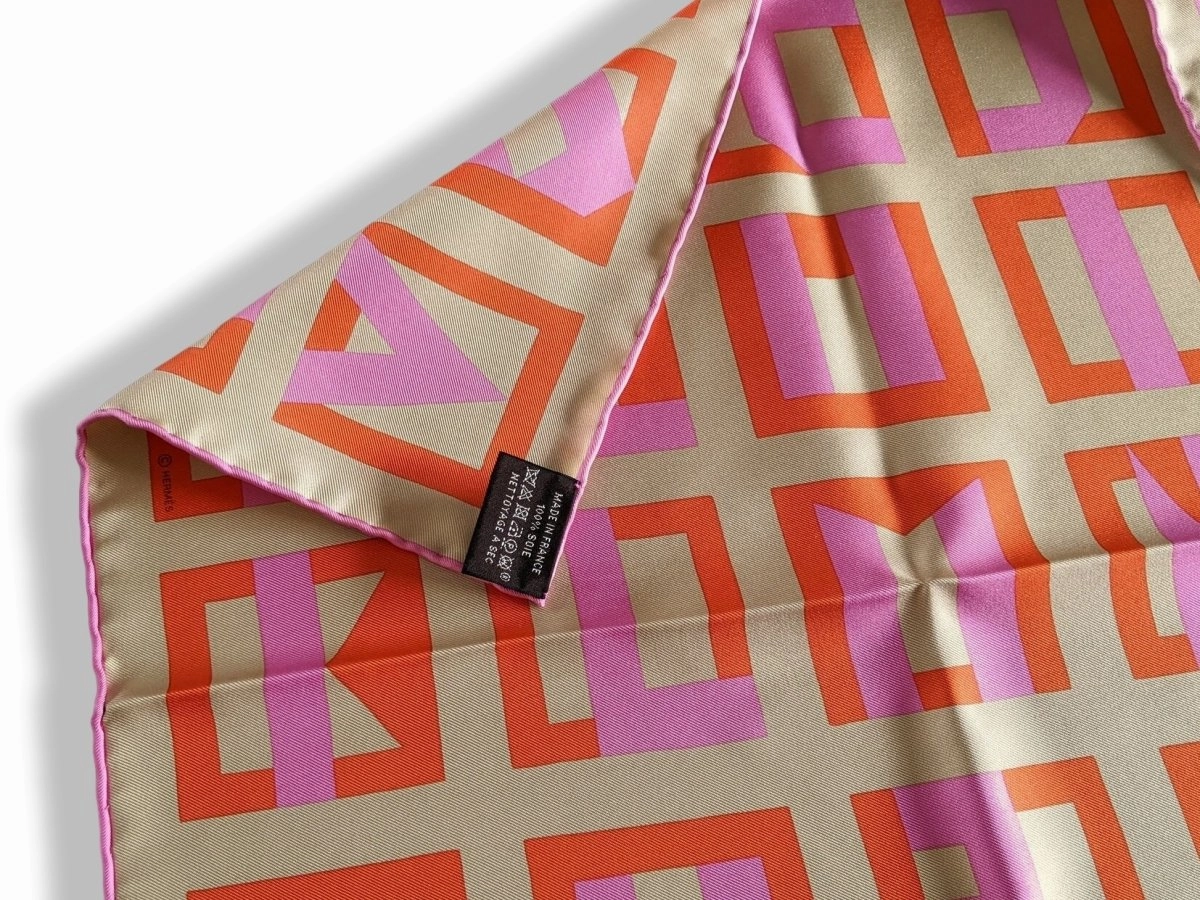 Hermes Or/Rose/Orange LETTRES AU CARRE Twill Gavroche 42cm Mint!