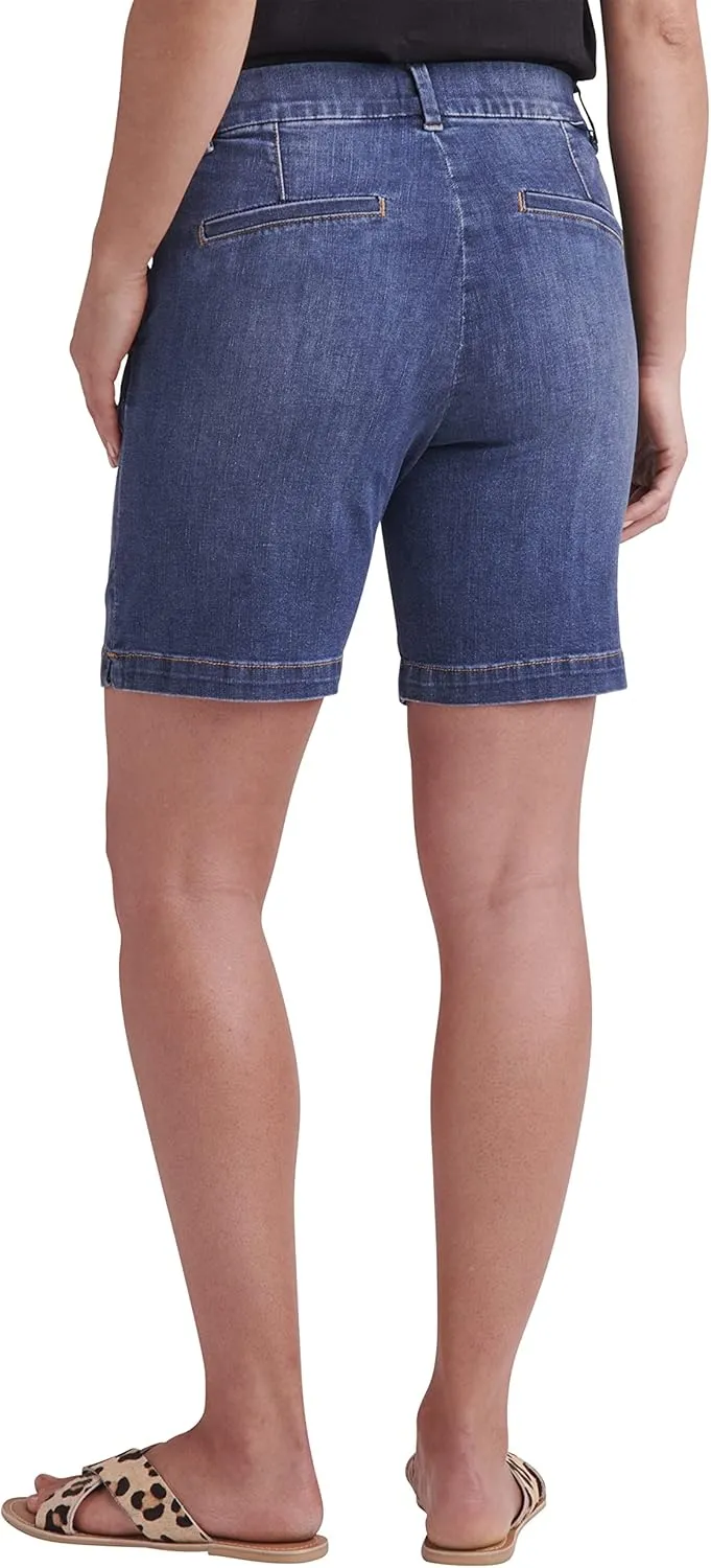 JAG Jeans Women's Maddie Mid Rise 8" Pull-on Short