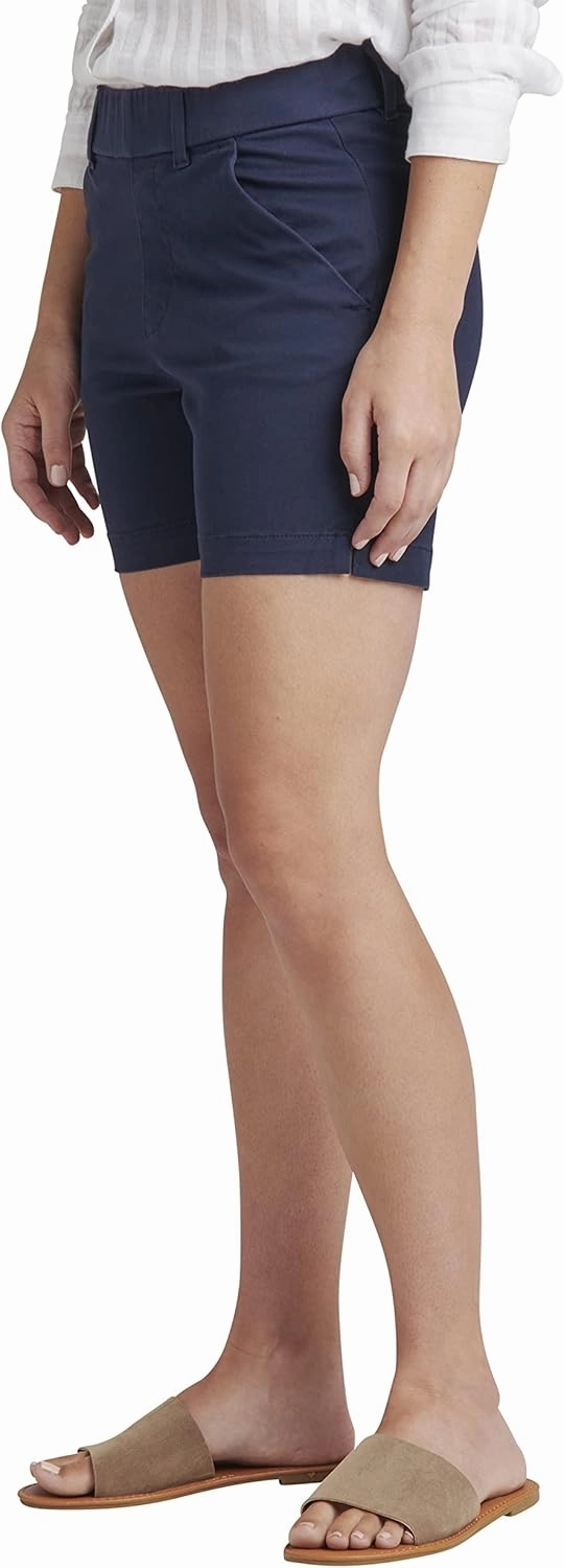 JAG Women's Maddie Mid Rise 5" Pull-on Short