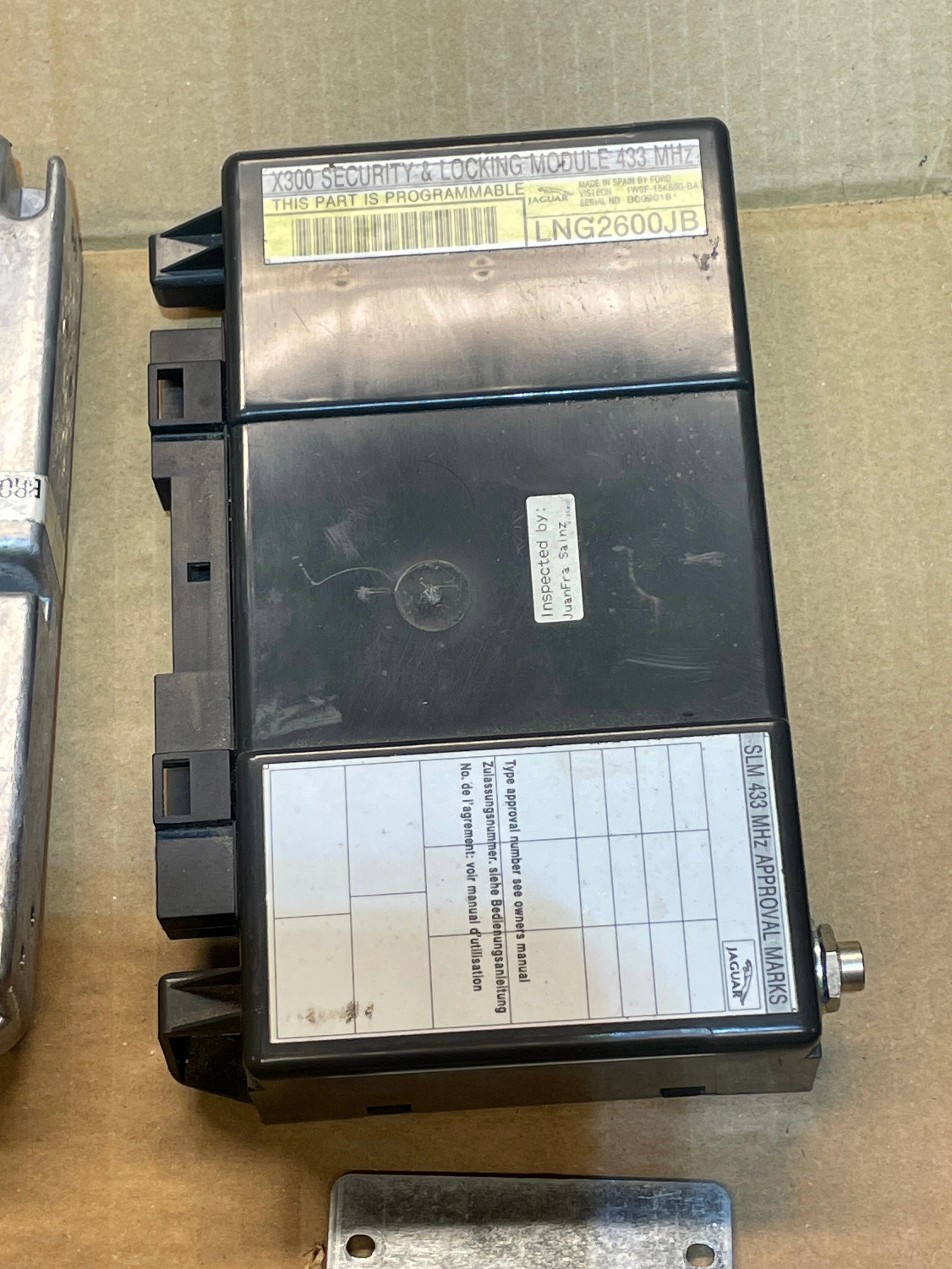 Jaguar 2001 X308 XJ8 3.2 Security system set up Engine ECU module key lock, Transponder, Reader exciter, BCM