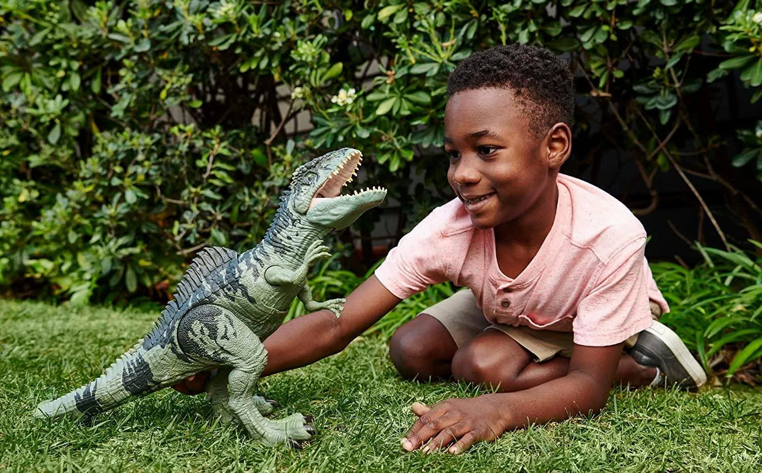 Jurassic World Strike N' Roar Giganotosaurus Dinosaur Figure 35.5cm