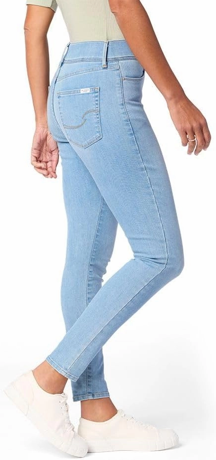 Levi Strauss Signature Gold Women's Totally Shaping Ultimate Pull-on Skinny Jeans (Also Available in Plus)