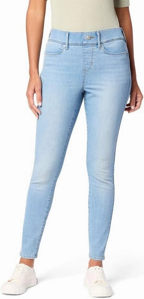 Levi Strauss Signature Gold Women's Totally Shaping Ultimate Pull-on Skinny Jeans (Also Available in Plus)