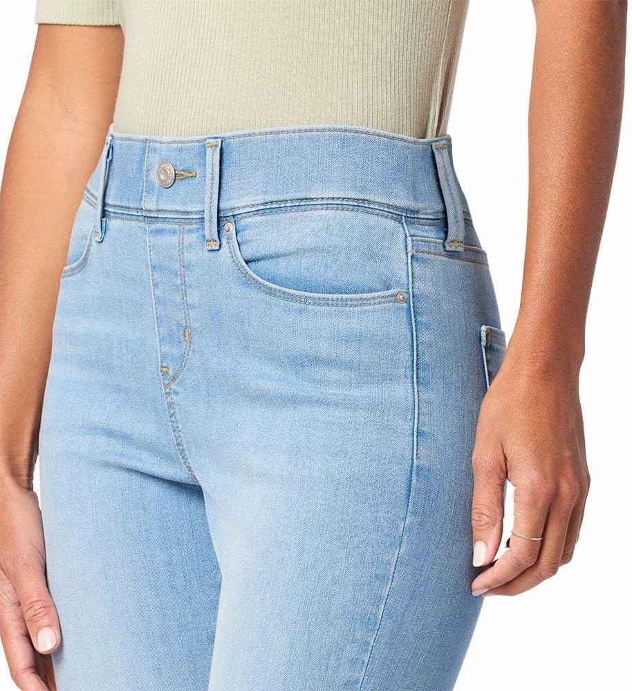 Levi Strauss Signature Gold Women's Totally Shaping Ultimate Pull-on Skinny Jeans (Also Available in Plus)