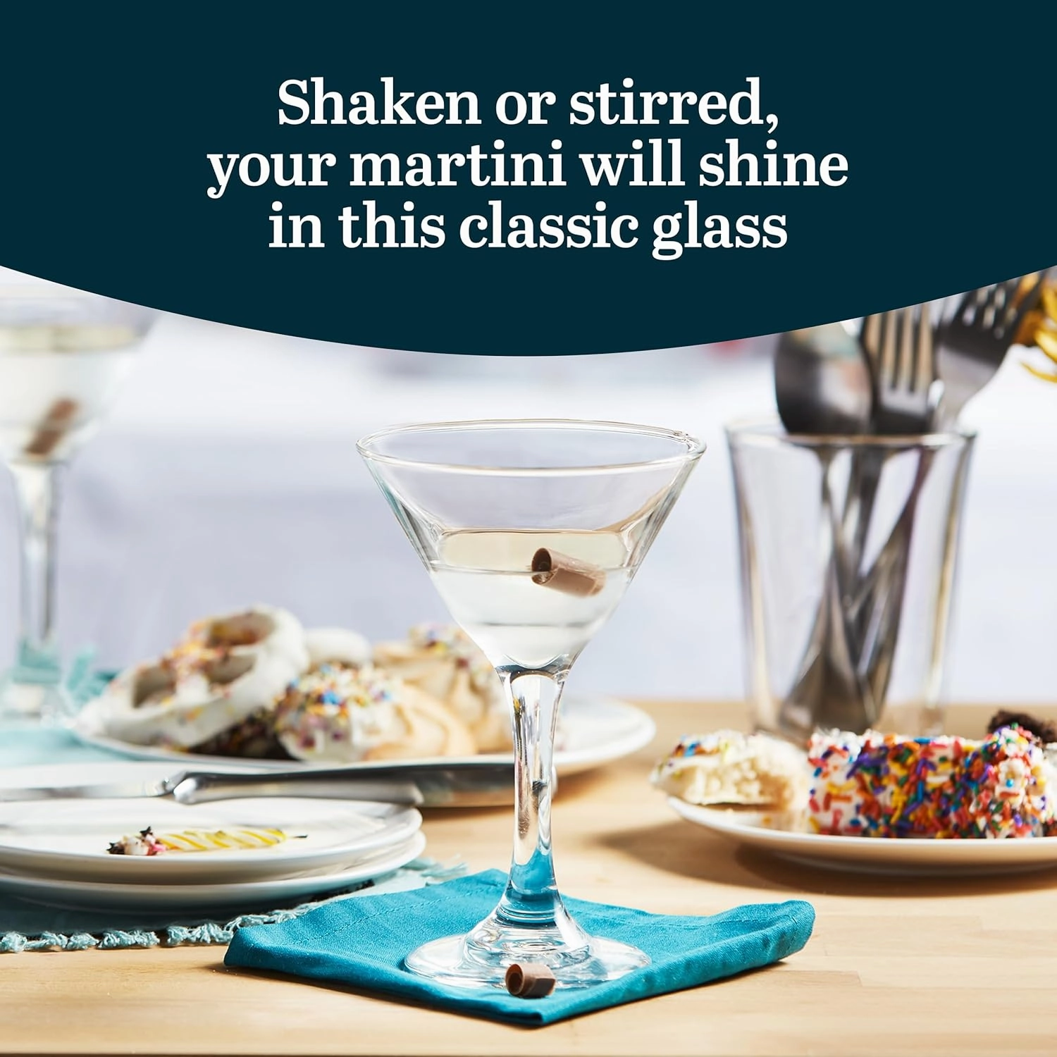 Libbey Martini Glasses Set of 12, Modern and Clear Stemmed Cocktail Glasses, Dishwasher Safe Martini Glass Set for Classic Martinis, Cosmopolitans