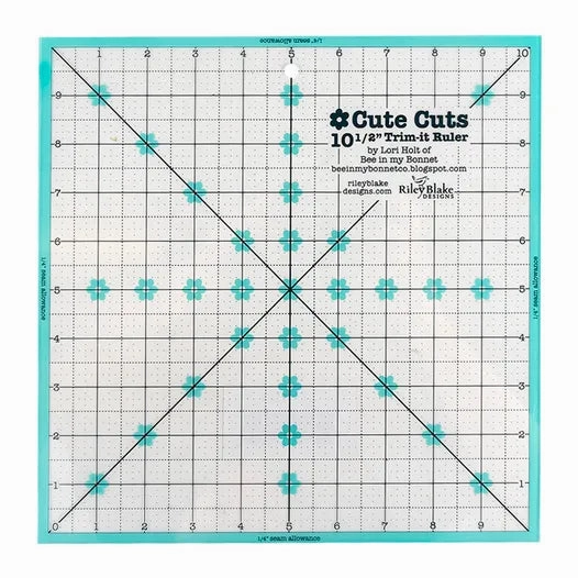 Lori Holt Cute Cuts Trim It 10.5" Square Ruler