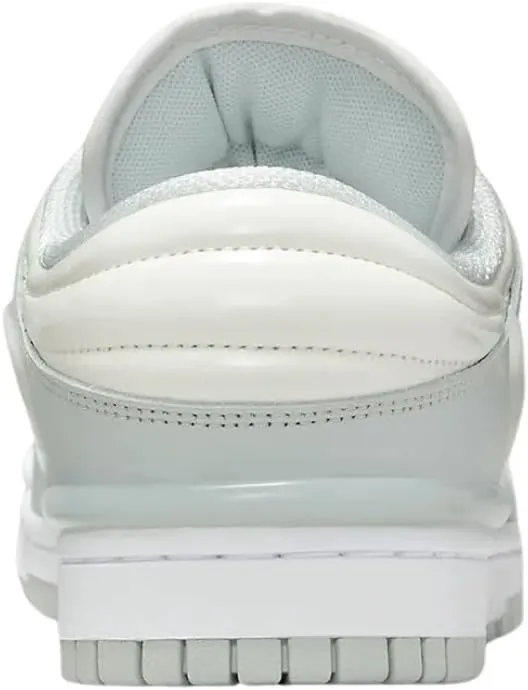 Nike Women's Classic