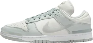 Nike Women's Classic