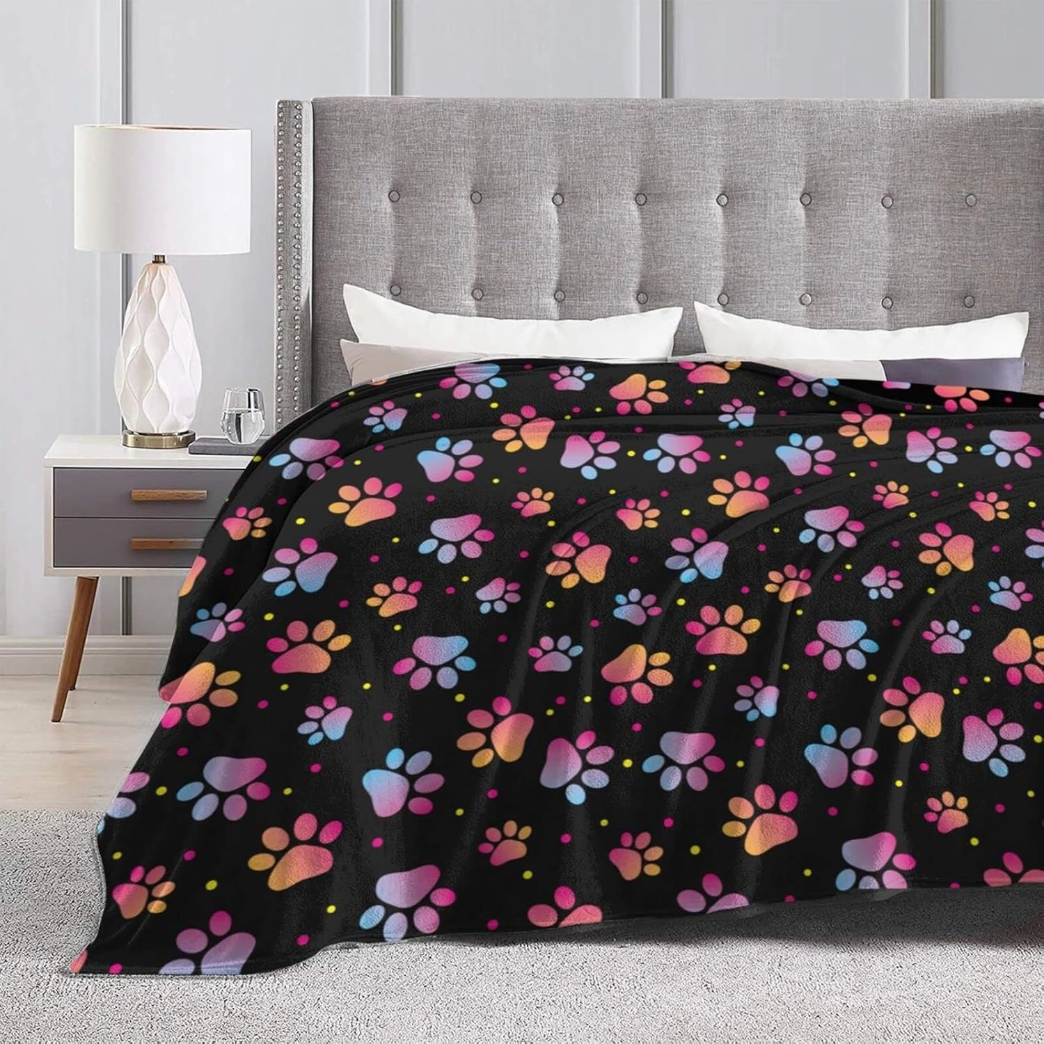 Perinsto Cute Dog Paws and Animal Footprints Throw Blanket Ultra Soft Warm All Season Decorative Fleece Blankets for Bed Chair Car Sofa Couch Bedroom 60"X50"