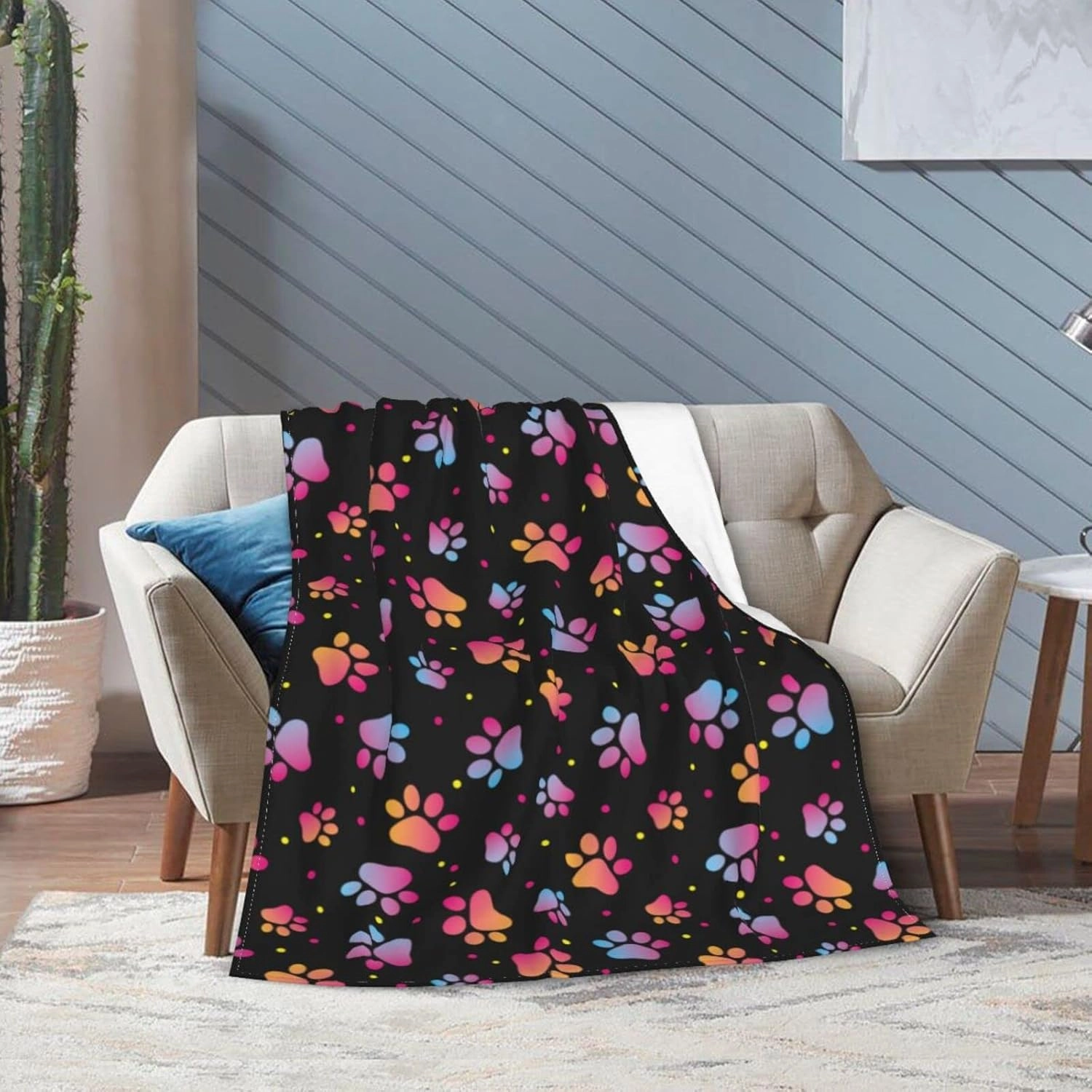 Perinsto Cute Dog Paws and Animal Footprints Throw Blanket Ultra Soft Warm All Season Decorative Fleece Blankets for Bed Chair Car Sofa Couch Bedroom 60"X50"