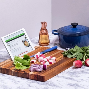 Teakhaus Smart Cutting Board & Carving Board