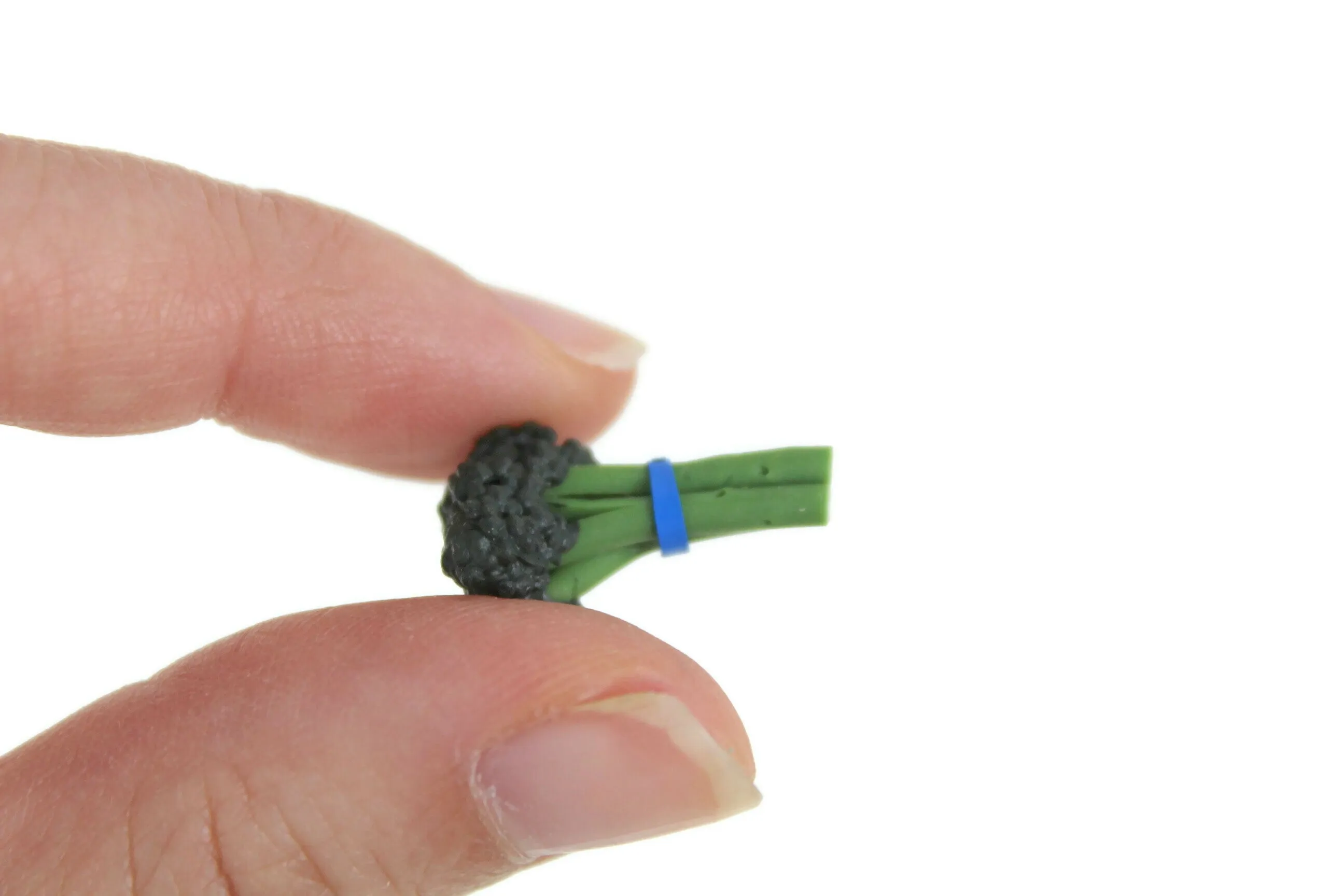 Vintage 1:12 Miniature Dollhouse Broccoli Bunch