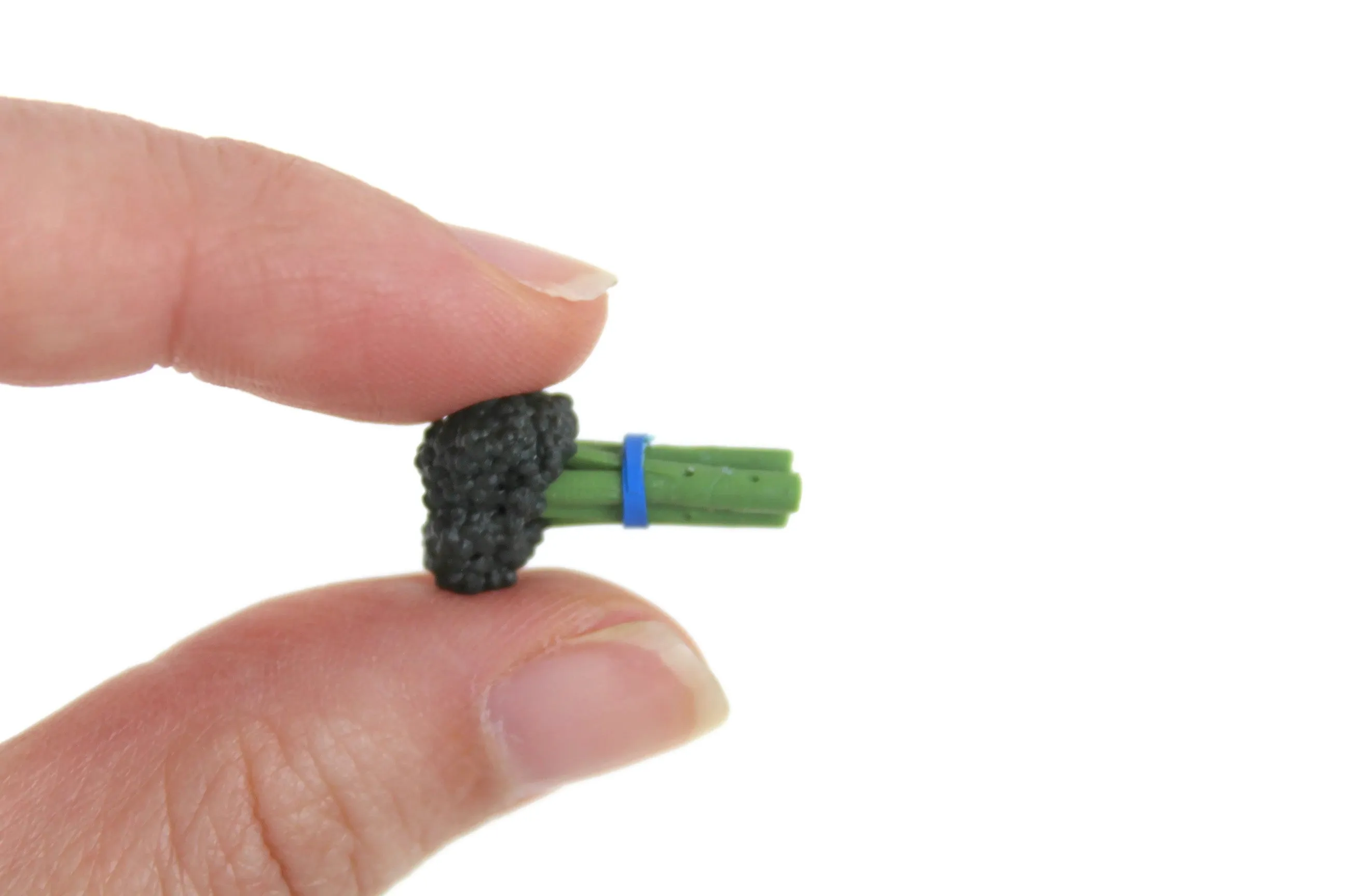Vintage 1:12 Miniature Dollhouse Broccoli Bunch