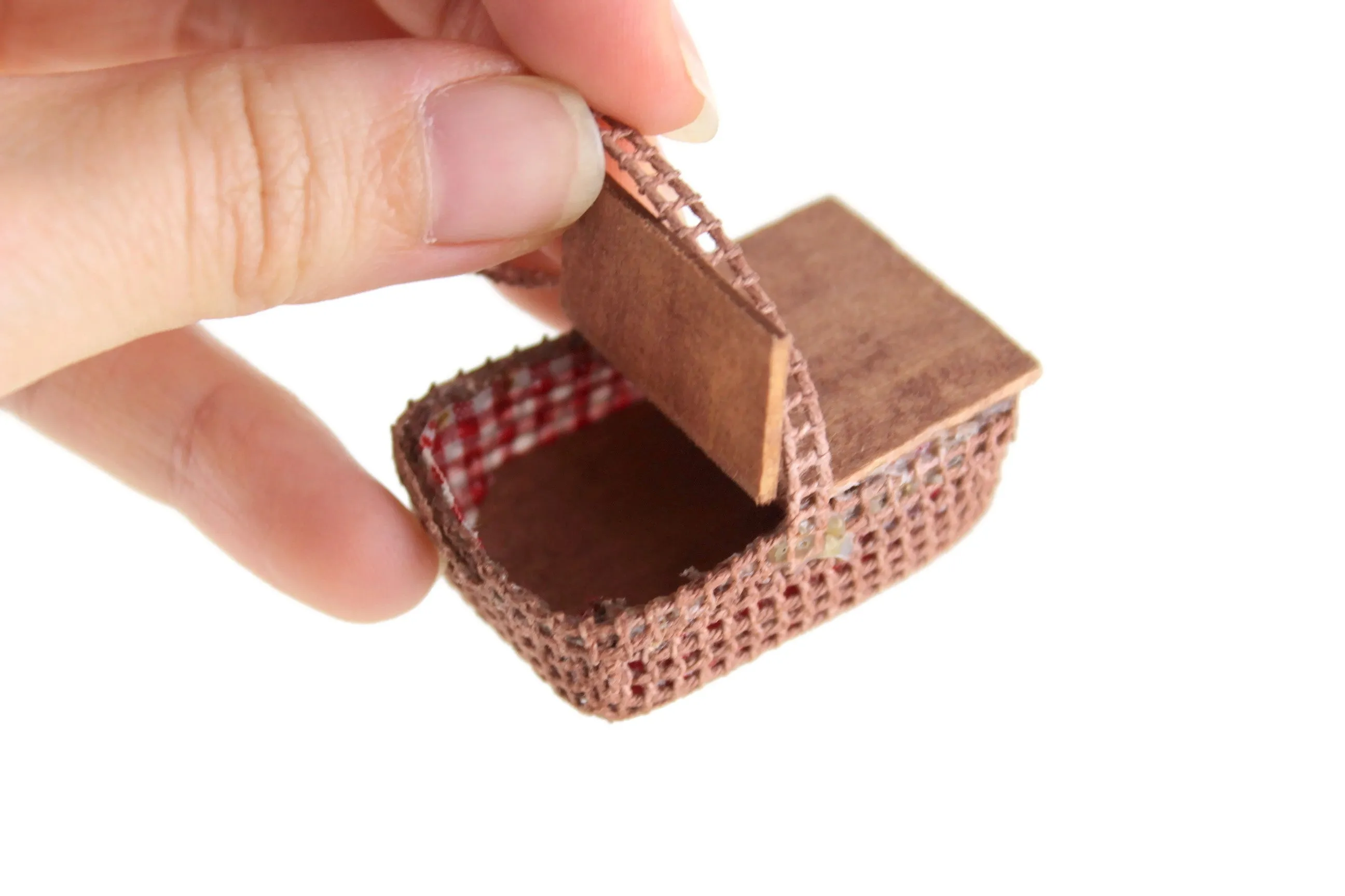 Vintage 1:12 Miniature Dollhouse Open Top Picnic Basket