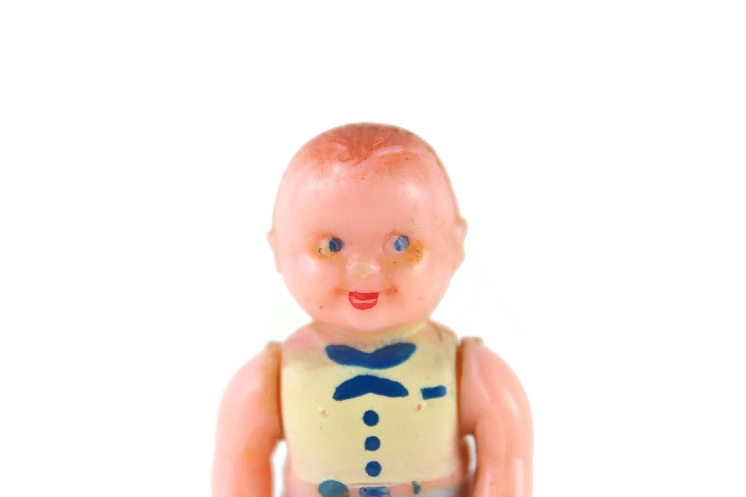 Vintage 1:16 Renwal Dollhouse Baby Figurine No 8