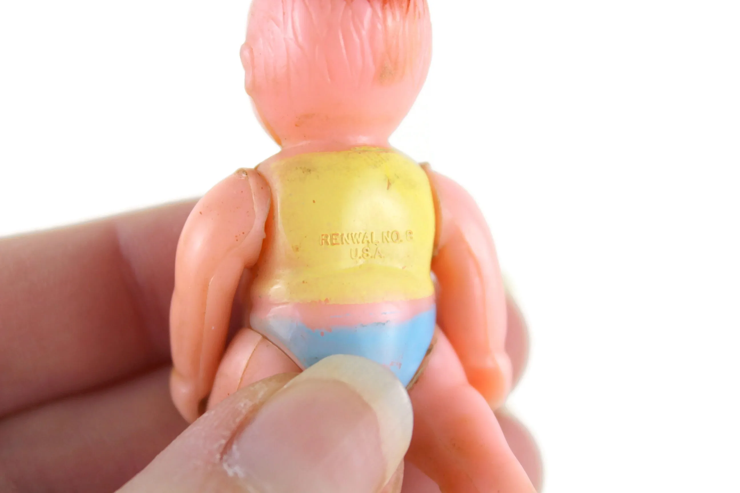 Vintage 1:16 Renwal Dollhouse Baby Figurine No 8