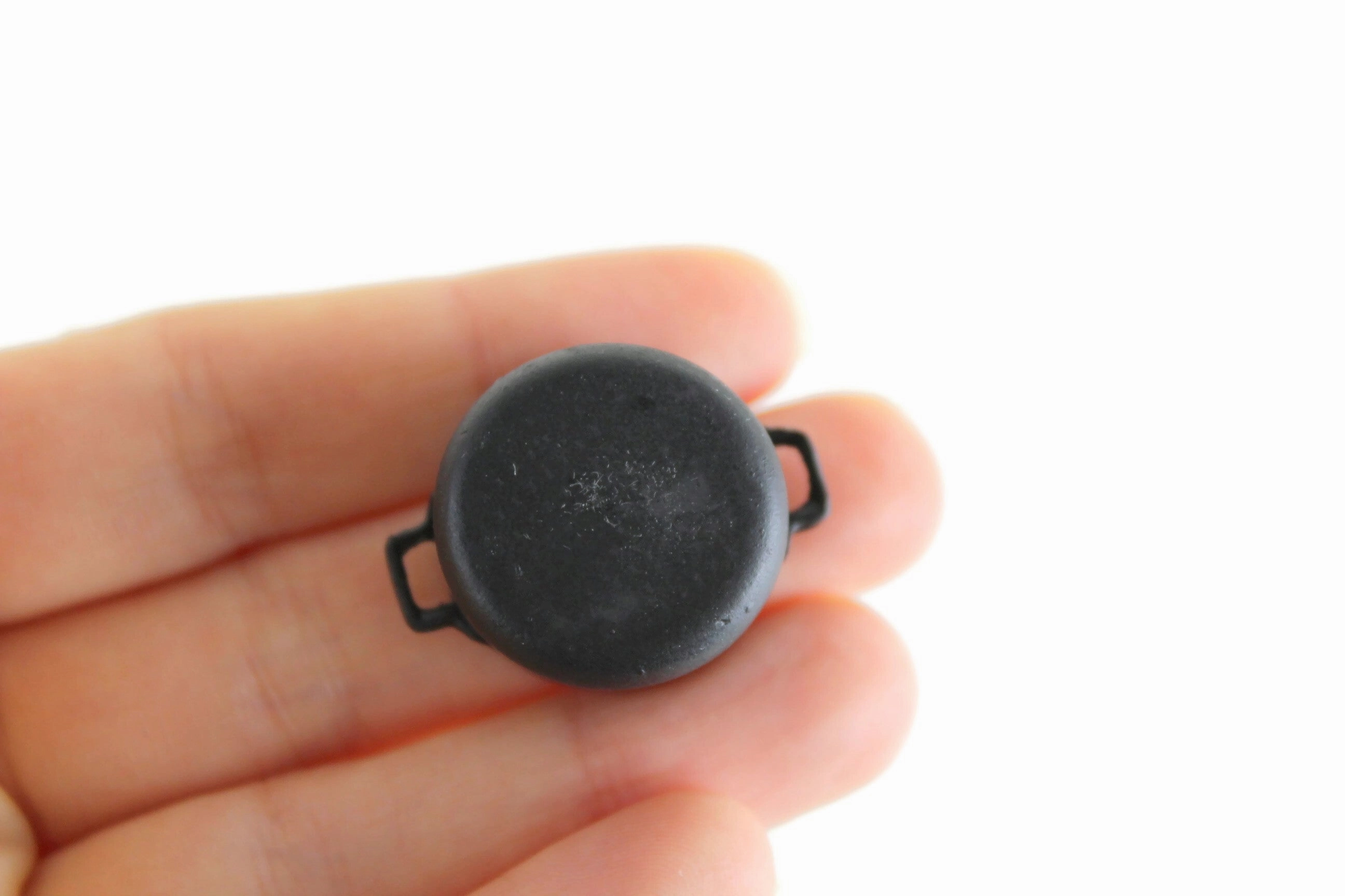 Vintage 1:12 Miniature Dollhouse Black Stockpot