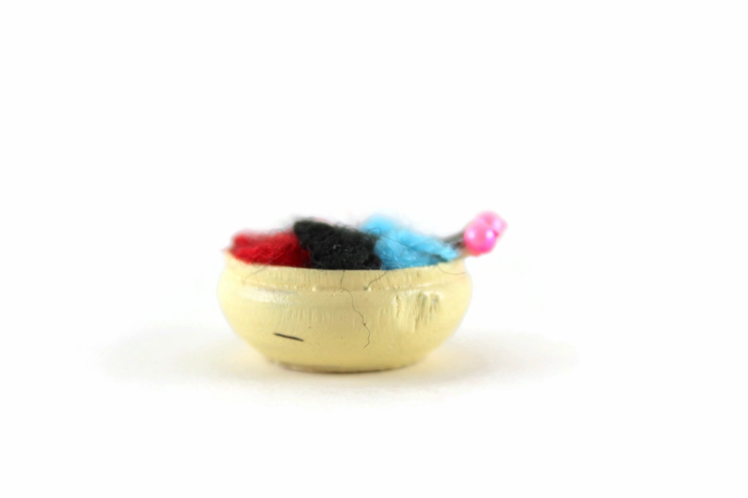 Vintage 1:12 Miniature Dollhouse Bowl with Yarn & Knitting Needles