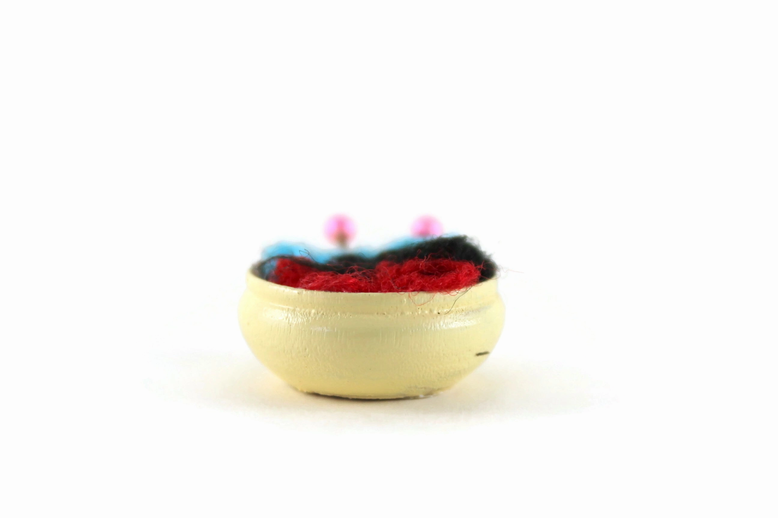 Vintage 1:12 Miniature Dollhouse Bowl with Yarn & Knitting Needles