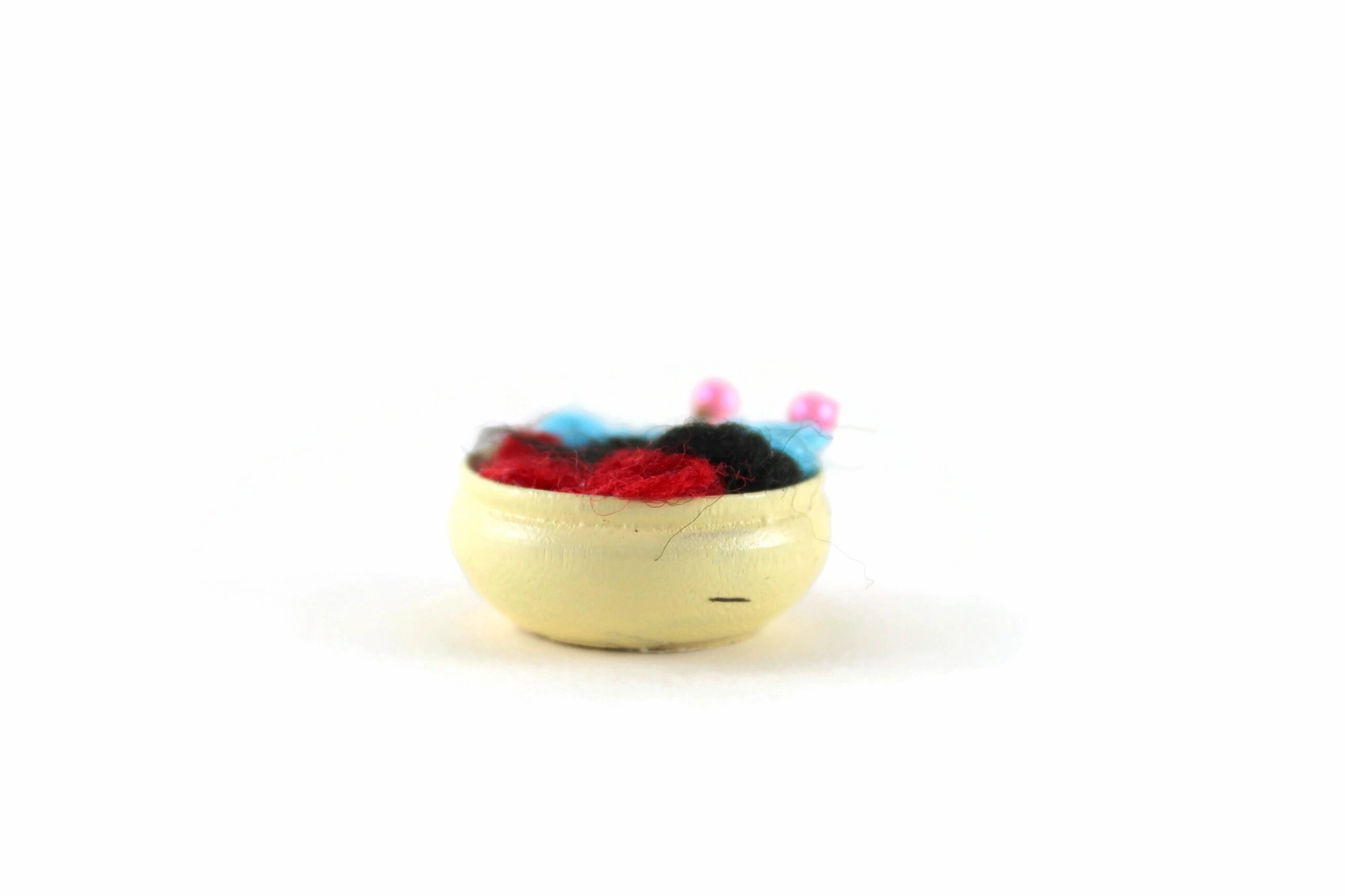 Vintage 1:12 Miniature Dollhouse Bowl with Yarn & Knitting Needles