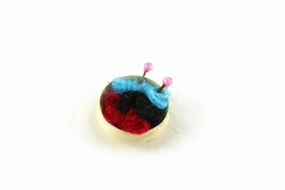 Vintage 1:12 Miniature Dollhouse Bowl with Yarn & Knitting Needles