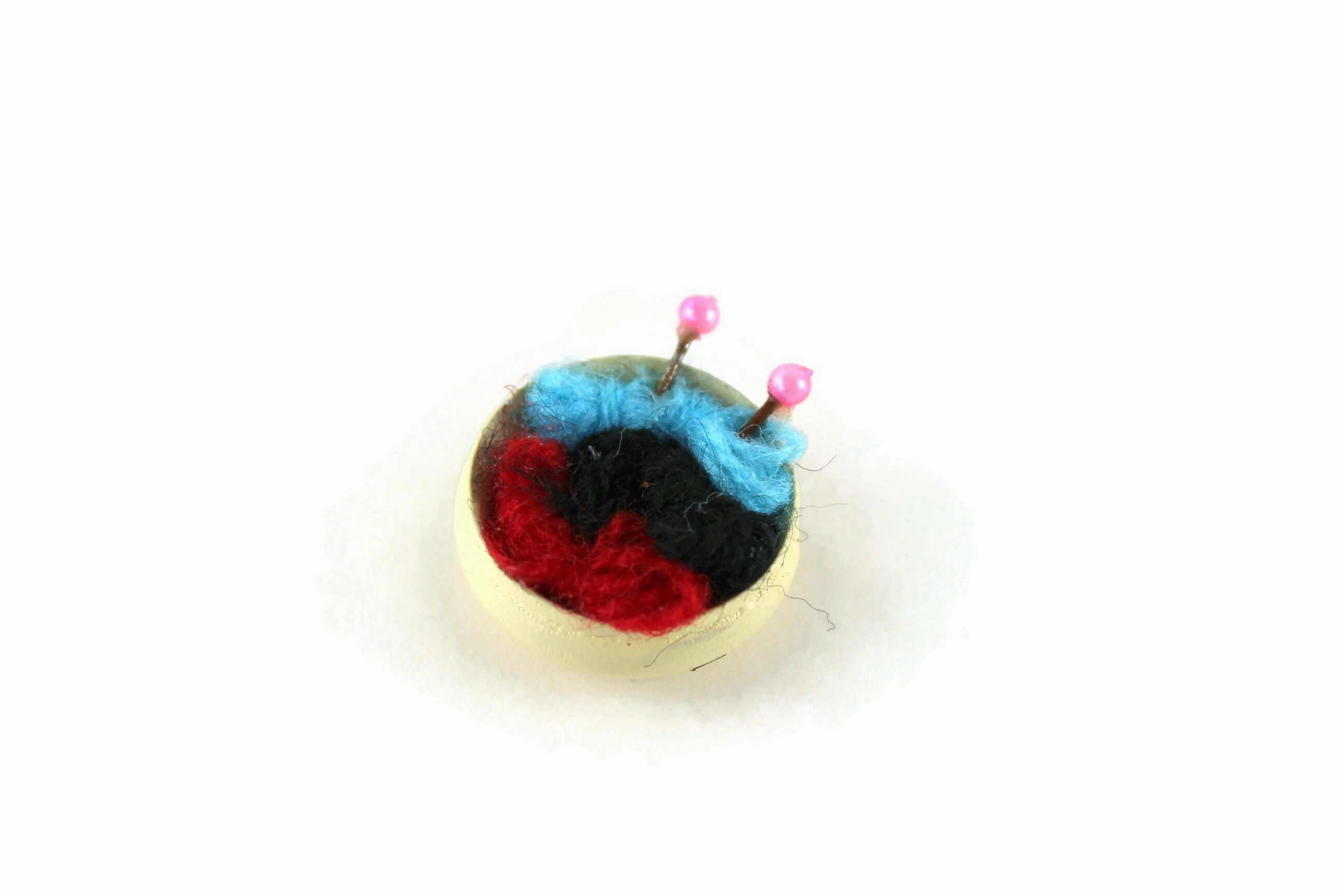Vintage 1:12 Miniature Dollhouse Bowl with Yarn & Knitting Needles