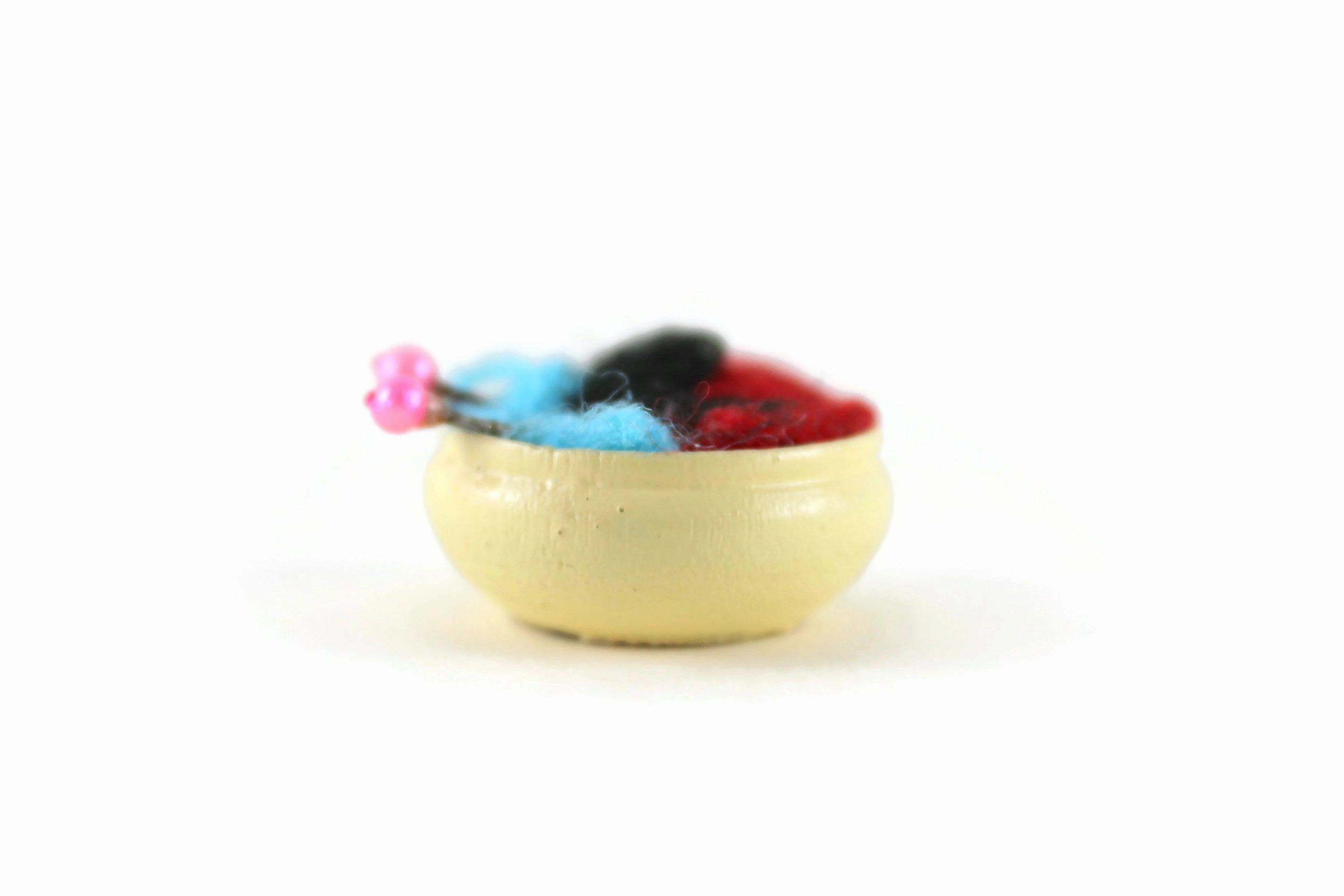 Vintage 1:12 Miniature Dollhouse Bowl with Yarn & Knitting Needles