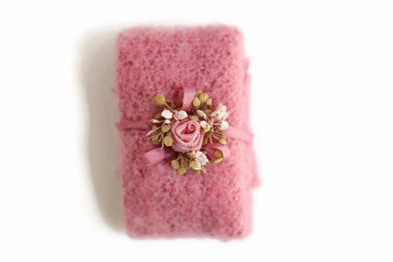 Vintage 1:12 Miniature Dollhouse Pink Floral Towel Set