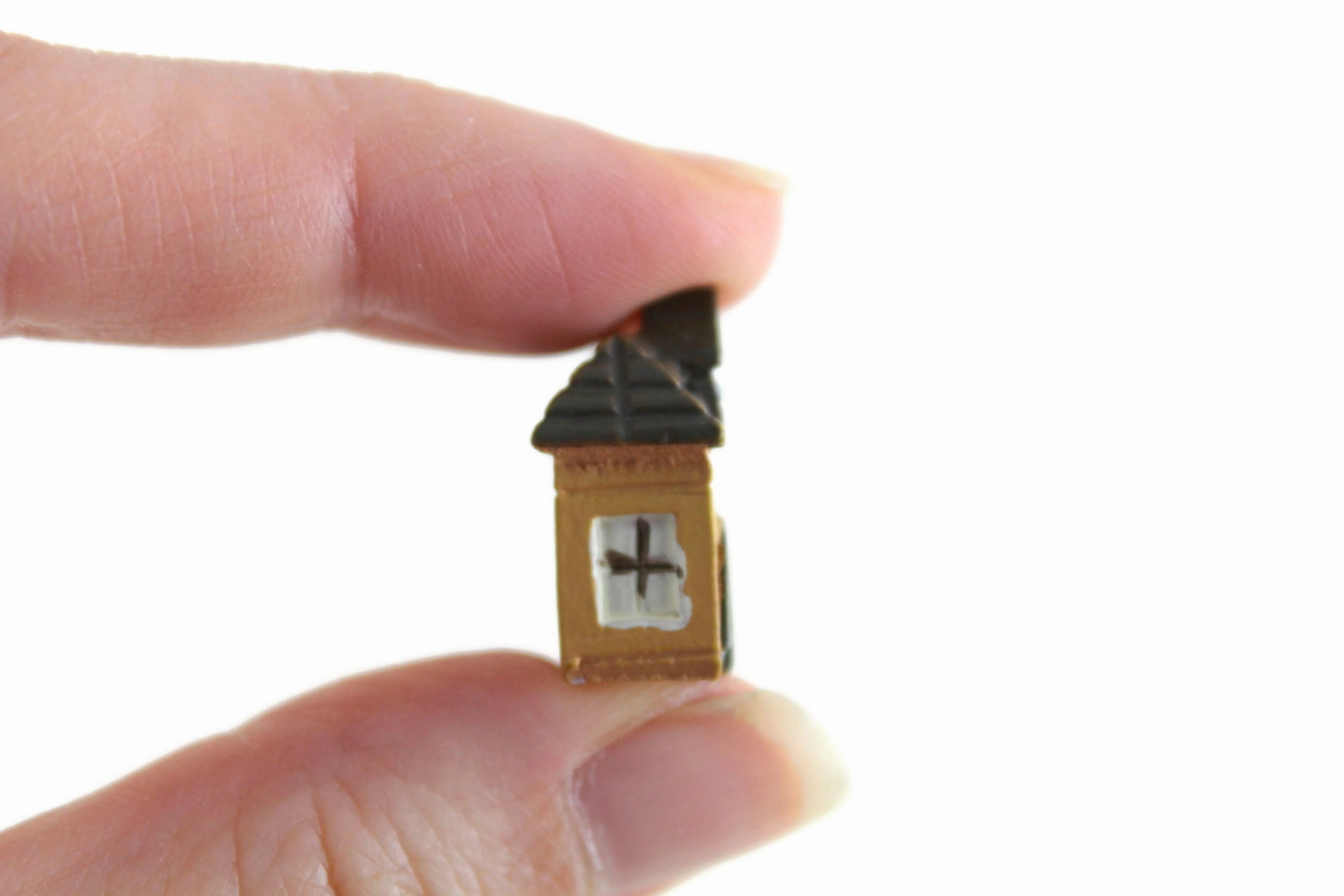 Vintage 1:12 Miniature Dollhouse Tiny Brown House Figurine