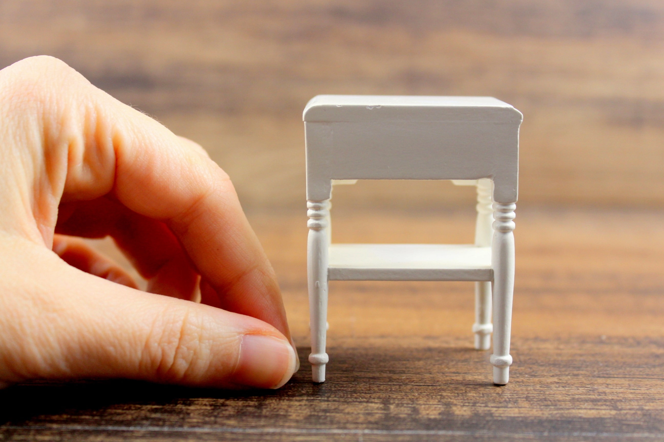 Vintage 1:12 Miniature Dollhouse White End Table, Side Table or Nightstand