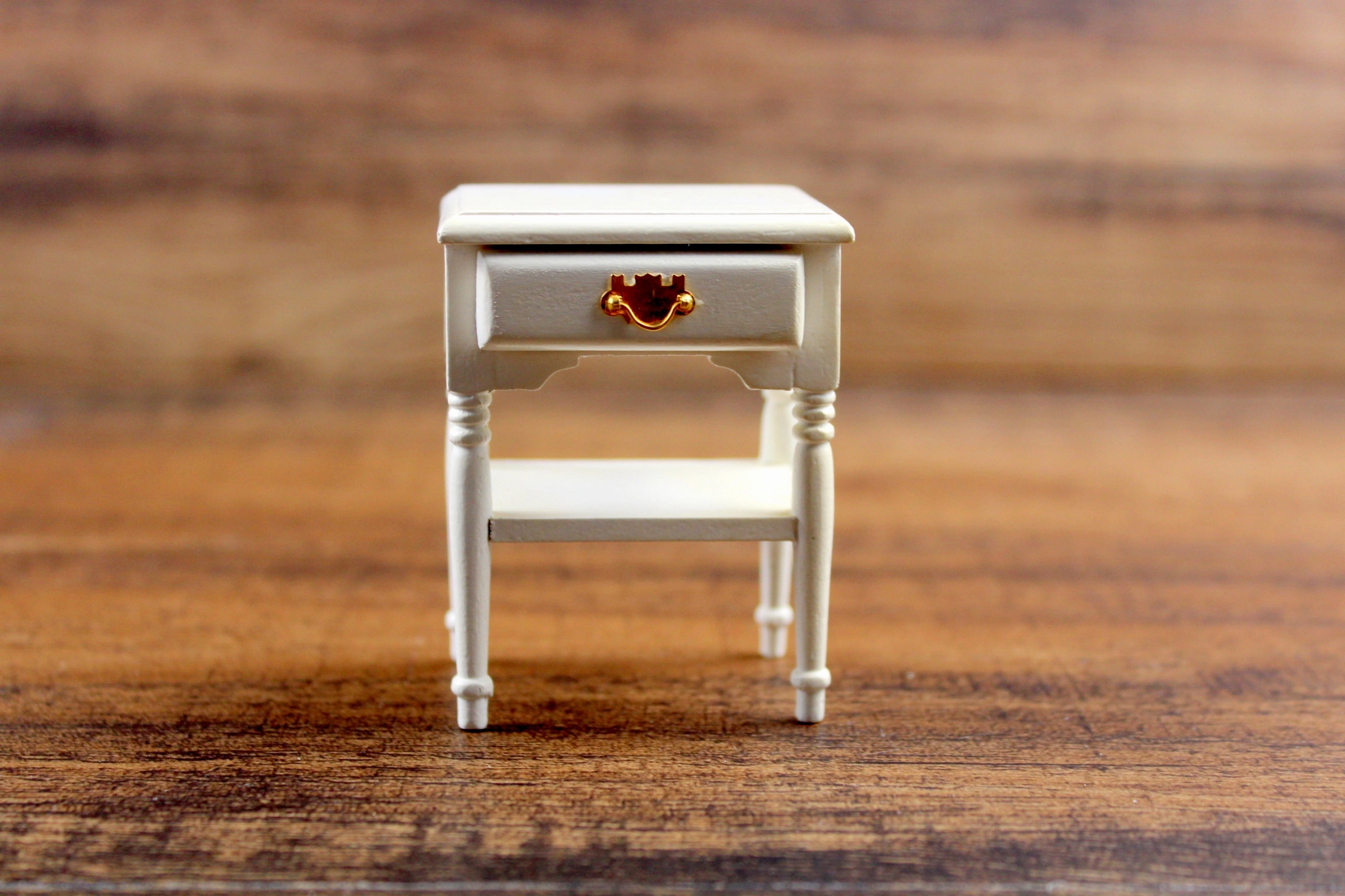 Vintage 1:12 Miniature Dollhouse White End Table, Side Table or Nightstand