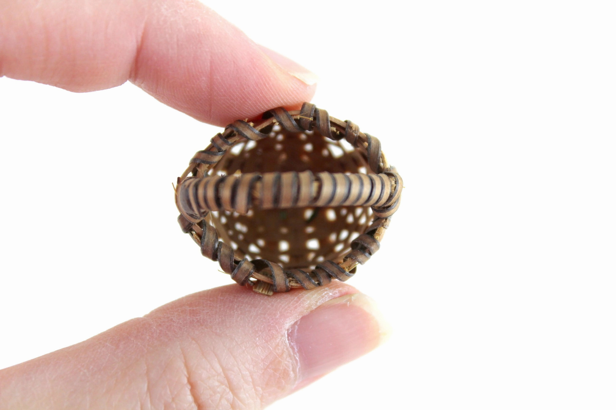 Vintage 1:12 Miniature Dollhouse Wicker Basket with Handle